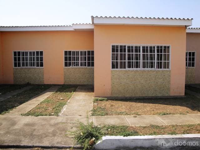 CASA EN RESIDENCIAL UNIVERSITARIA SUR — foto 1