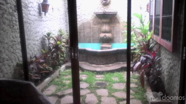 SE VENDE BONITA CASA EN RESIDENCIAL PRIVADO LAS MERCEDES EN SANTA ANA — foto 7