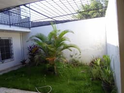 Se vende casa en Armenia, colonia los ángeles, de dos plantas