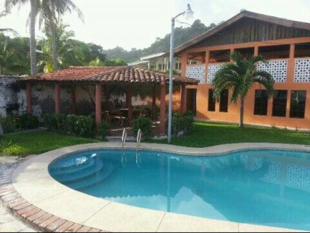 Vendo Hermoso Rancho en Playa las Flores, a orilla de playa en la libertad