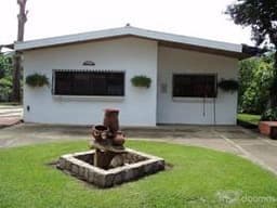 SE VENDE CASA-QUINTA