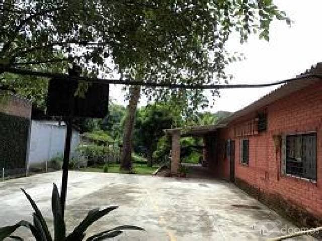 SE VENDE CASA-QUINTA — foto 2