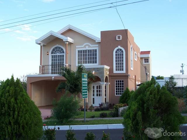 BELLA RESIDENCIA ESTILO AMERICANO — foto 1