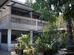 vendo casa amplia construida en su totalidad Terreno 735 varas cuadradas