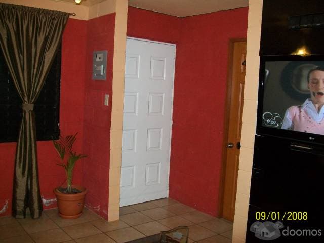 Vendo Derecho de casa Semi usada — foto 1