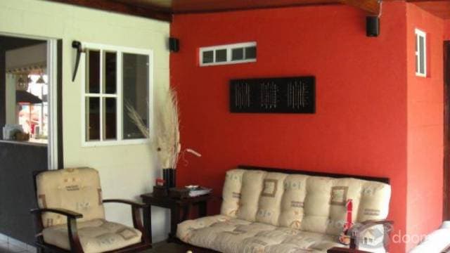 Alquilo casa en Merliot — foto 1
