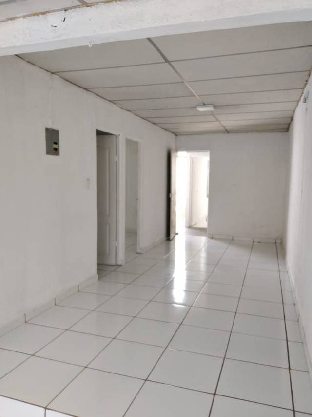 En Venta casa de pasaje ubicada en Montes 4 — foto 4