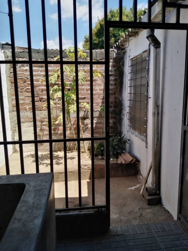 En Venta casa de pasaje ubicada en Montes 4 — foto 7