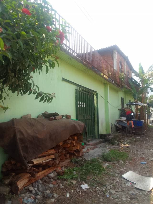 ATENCIÓN INVERSIONISTA! CASA GRANDE EN VENTA EN APOPA — foto 3