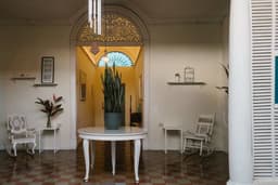 Preciosa Casa Estilo Victoriano 1 Planta Mejor Zona de Ahuachapan Centro